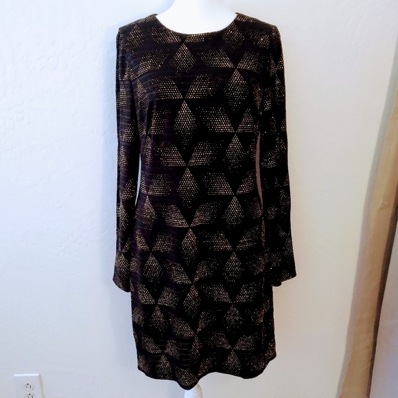 Like New! Vince Camuto Black And Gold Long Sleeve Cocktail Dress - Picture 13 of 13